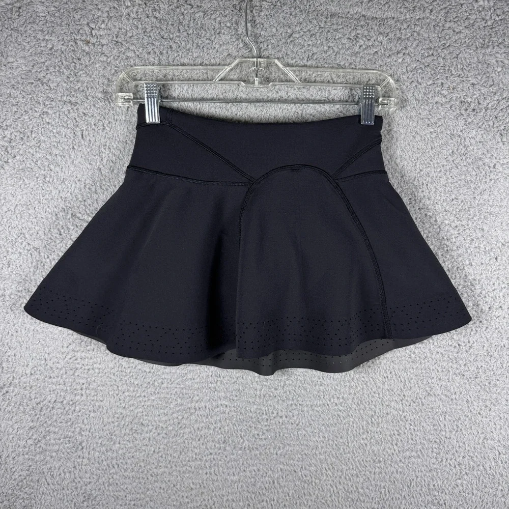 Ivivva Girls Black Athletic Skort Laser Cut Hem Rear Zip Pocket Size 10 Golf